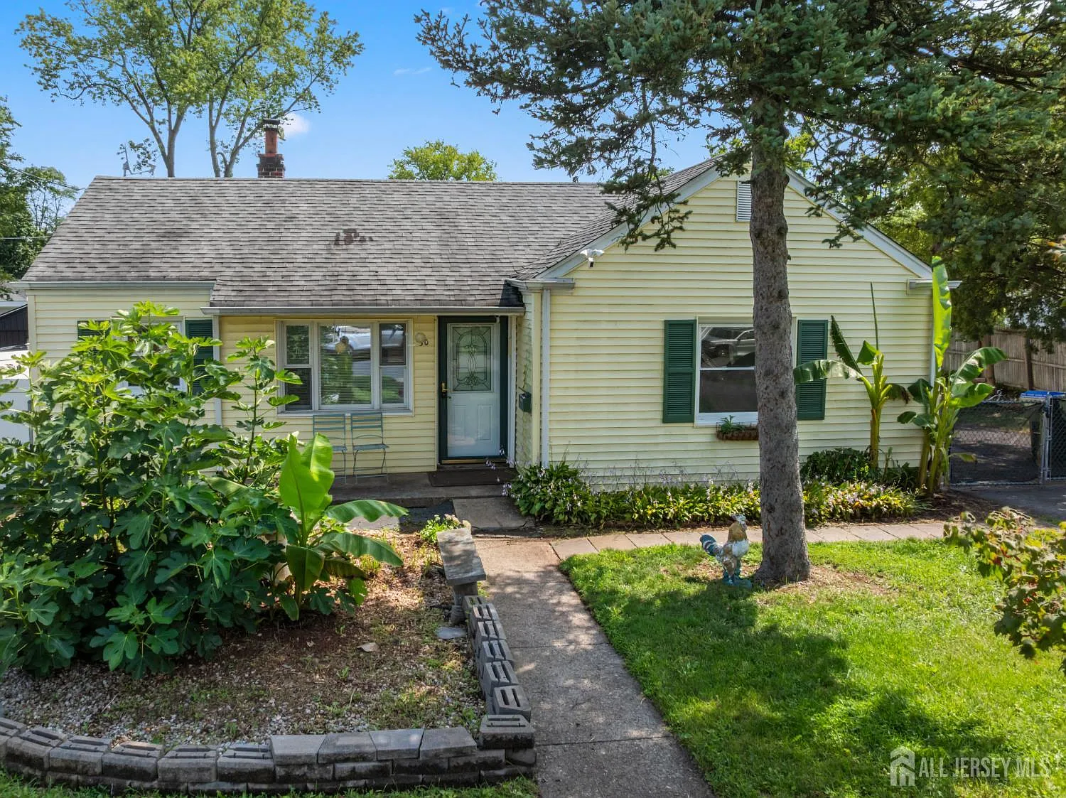2 bed, 1.5 bath, 1021 sqft, $2,800 — Photo 1