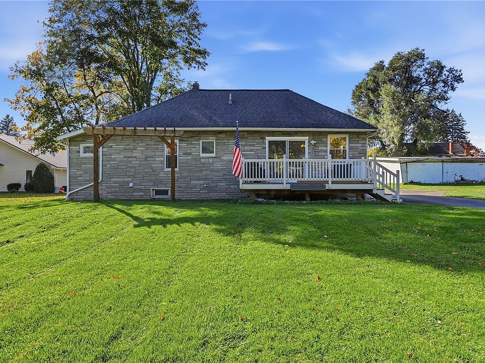 1st image of 80 Mill Ln
