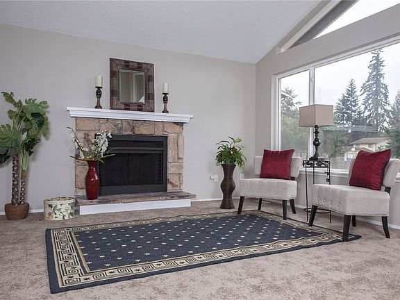 2nd image of 1902 164th Street Ct E