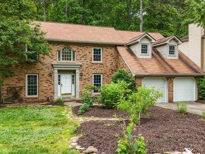 1282 Melton Dr SW, Lilburn, GA, 30047