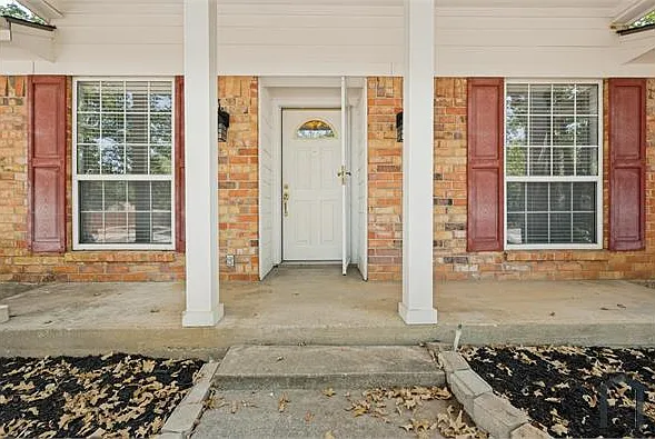 2517 Tanglewood Dr