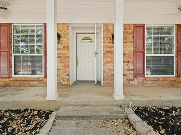 2517 Tanglewood Dr, Grapevine, TX 76051