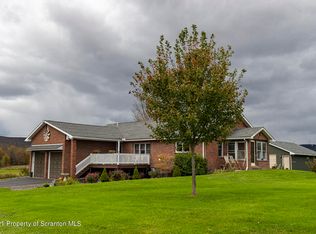 395 Jubinsky Rd, Waymart, PA 18472