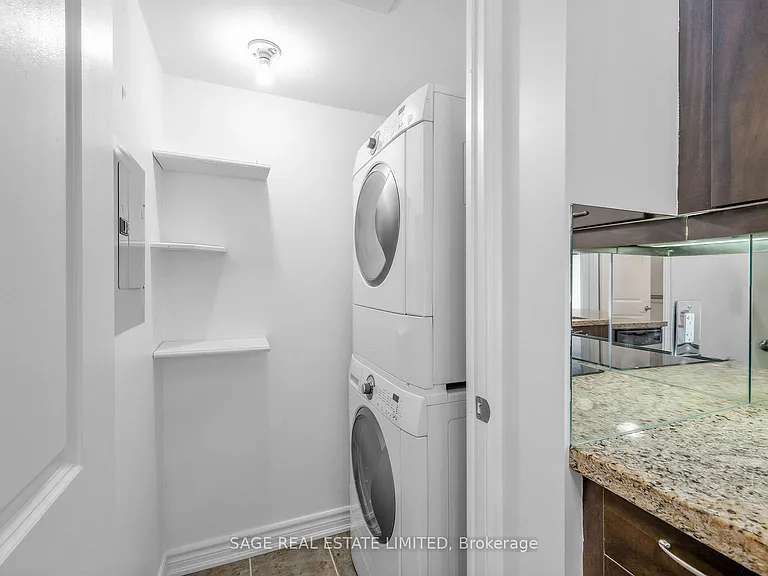 308 Palmerston Ave #315 — Photo 11