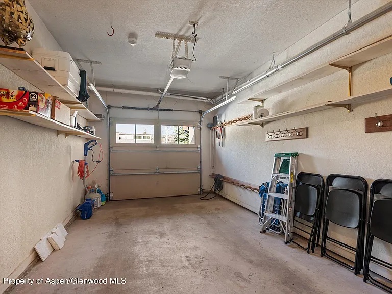 124 Harleston Grn #45 — Photo 38