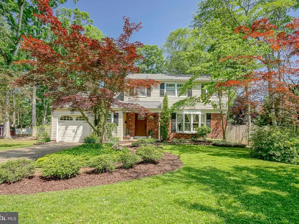 20 Delwood Ln, Berlin, NJ 08009