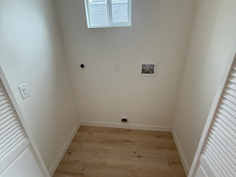 8210 Bell Ave — Photo 13