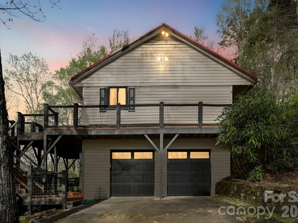 78 Highland Dr, Lake Toxaway, NC 28747