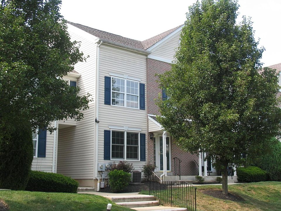 1st image of 1001 Woodview Ct
