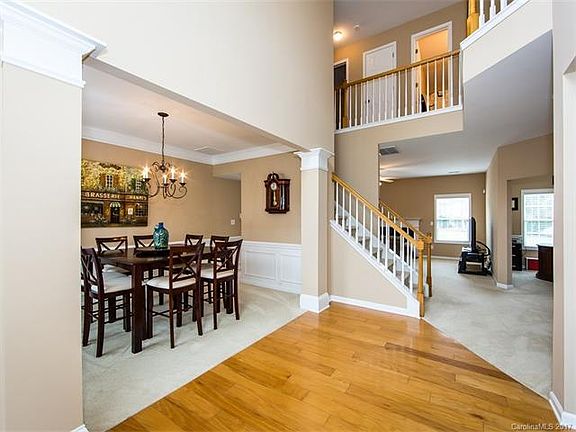 2nd image of 9791 Ravenscroft Ln NW