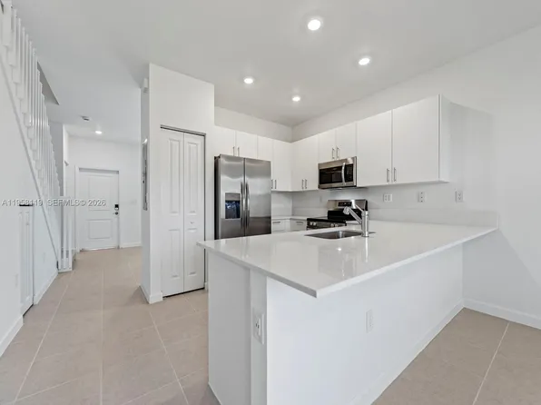 1517 SE 27th Rd, Homestead, FL 33035