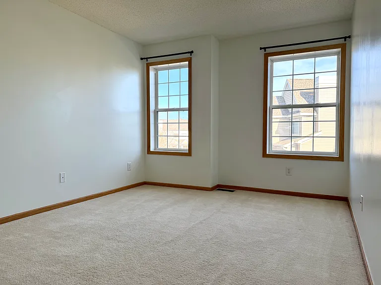11151 Aberdeen St NE #H — Photo 11
