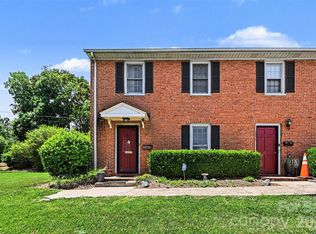 8030 Regent Park Ln, Charlotte, NC 28210