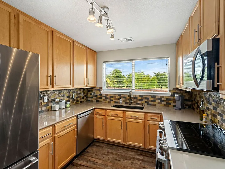 4635 Hahns Peak Dr #204 — Photo 3