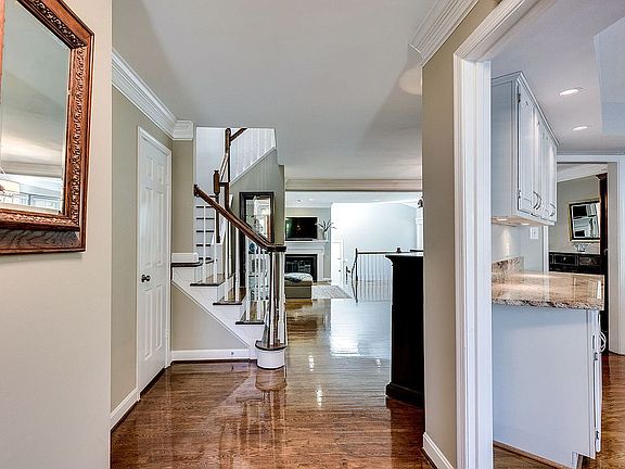 2nd image of 7312 Aynsley Ln
