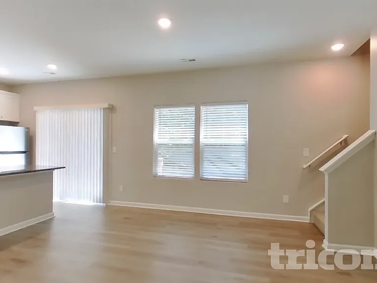 166 Oak Creek Rd — Photo 5