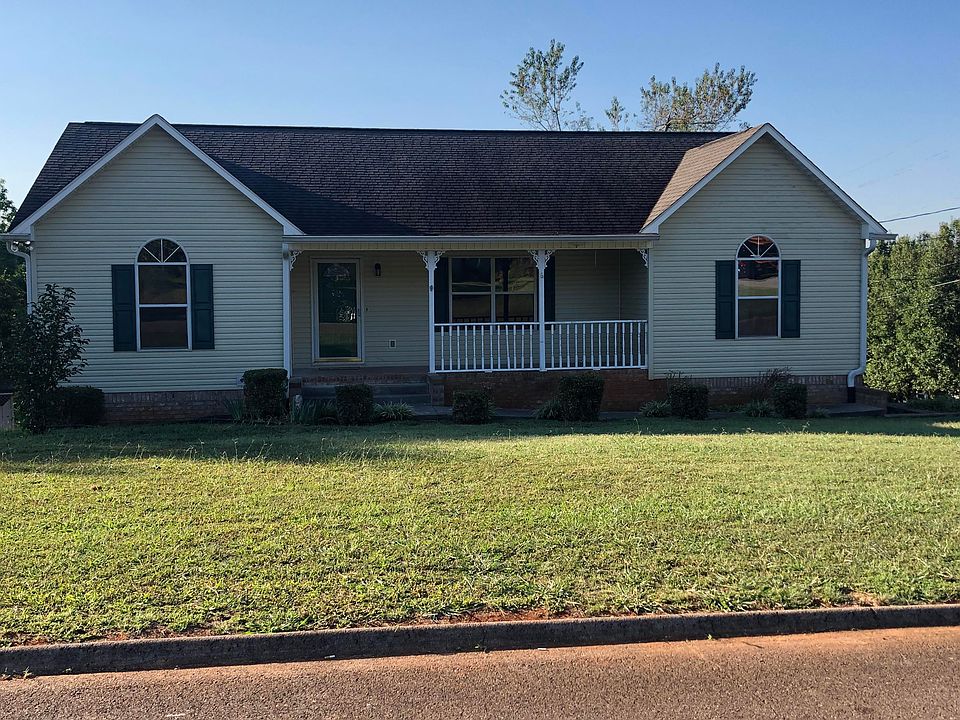 2nd image of 251 Oakwood Estates Dr