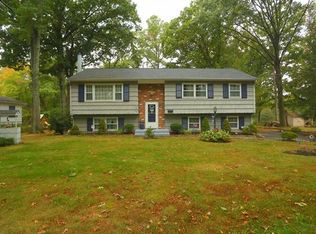25 Ellsworth Dr, Blauvelt, NY 10913