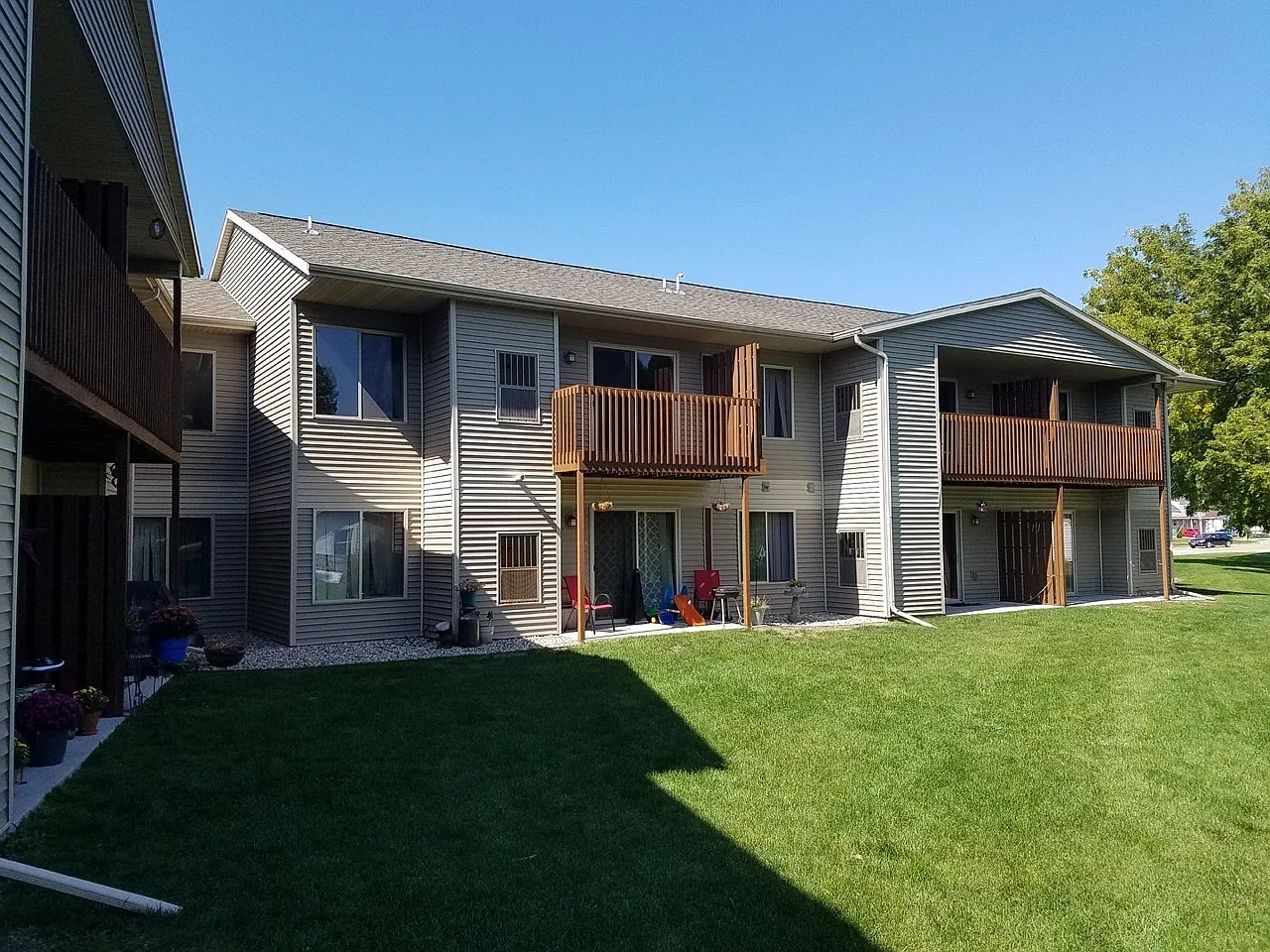 Jackson Apartments — Photo 4