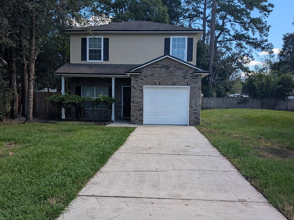 1st image of 2825 E Circle St