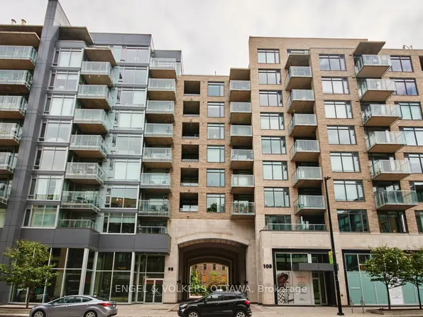 98 Richmond Rd #211, Ottawa, ON K1Z 0B2