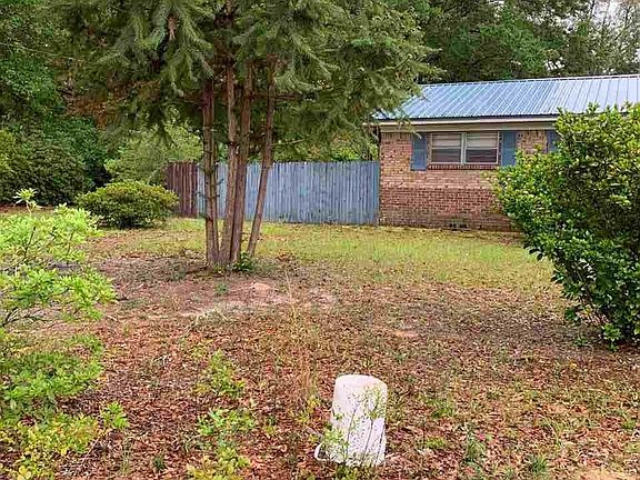 3rd image of 6253 Forest Dr