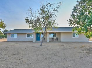 10031 Elsinore Rd, Oak Hills, CA 92344