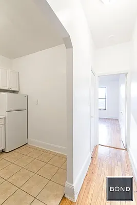 Rented by Bond New York | media 3