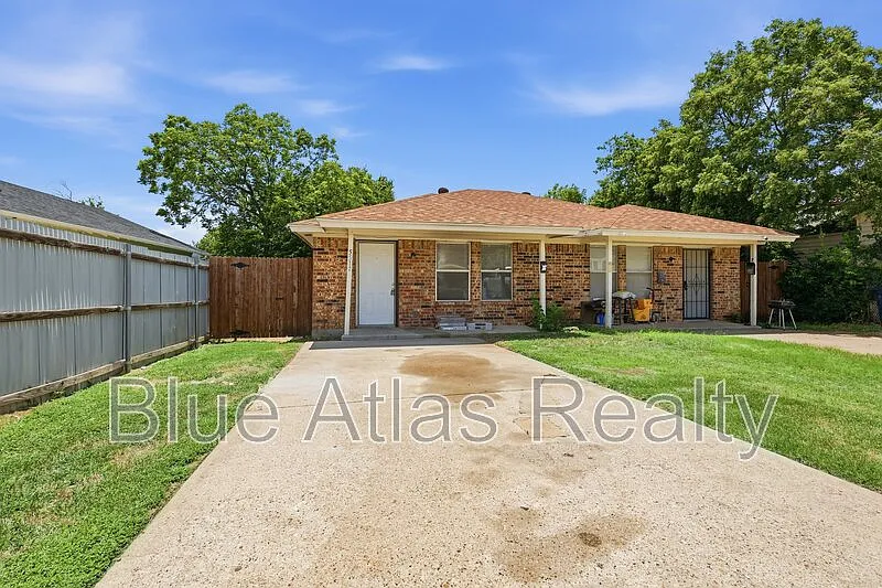 2 bed, 1.0 bath, 700 sqft, $1,475 — Photo 2