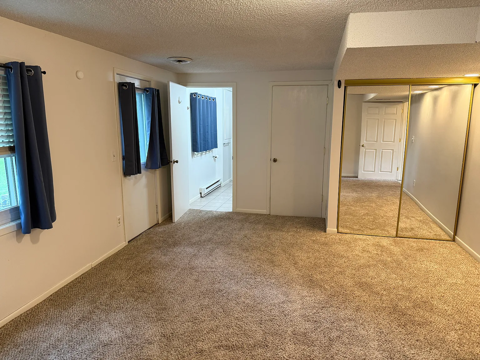 3 bed, 1500 sqft, $2,250 — Photo 4