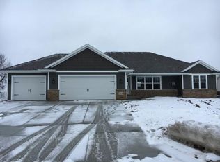 458 Falcon Dr, Pulaski, WI 54162