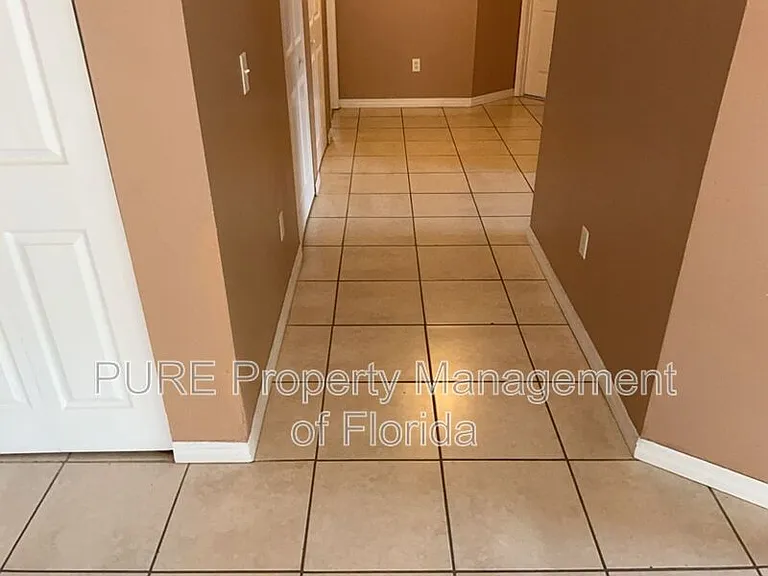 11960 SW 45th St — Photo 5