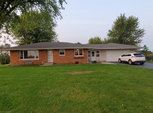 37200 87th St, Burlington, WI 53105