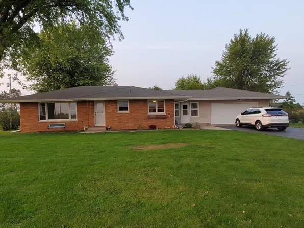 37200 87th St, Burlington, WI 53105