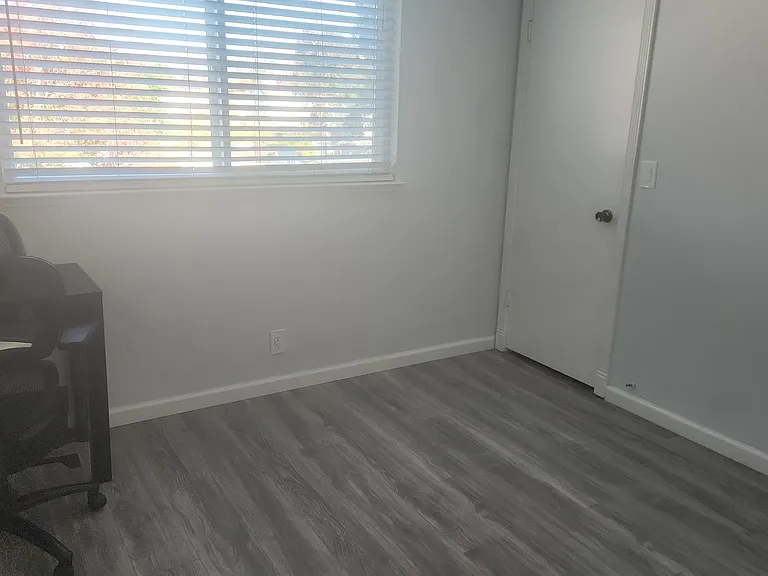 2829 Glen Decker Ct — Photo 9