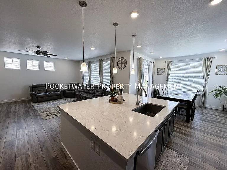 1856 Meagan Way — Photo 11