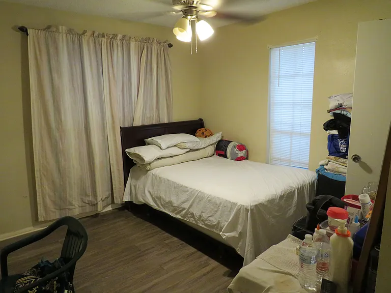 4815 Sorrento — Photo 8
