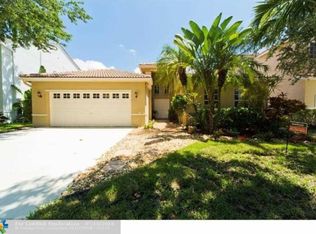 351 Lake Crest Ct, Weston, FL 33326