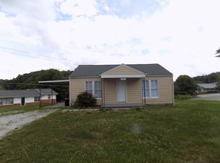 122 6th St, Rocky Top, TN 37769