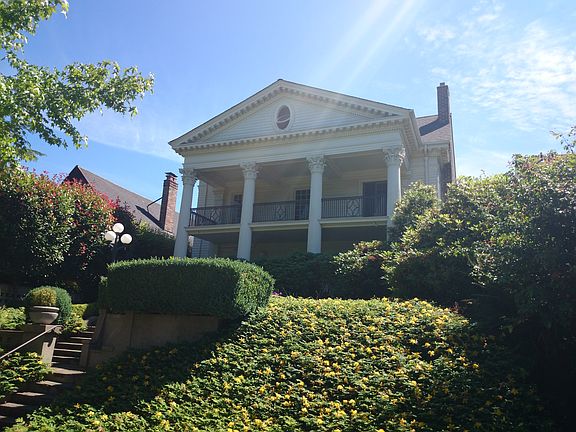 2nd image of 2828 Broadway E