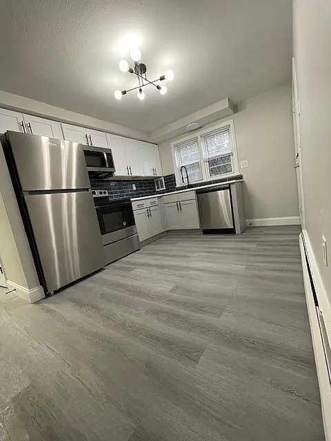 338 Park Ave — Photo 3
