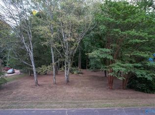 6 Sulphur Creek Dr, Elkmont, AL 35620