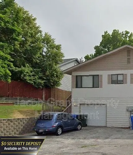 2215 Gail Dr Photo 1
