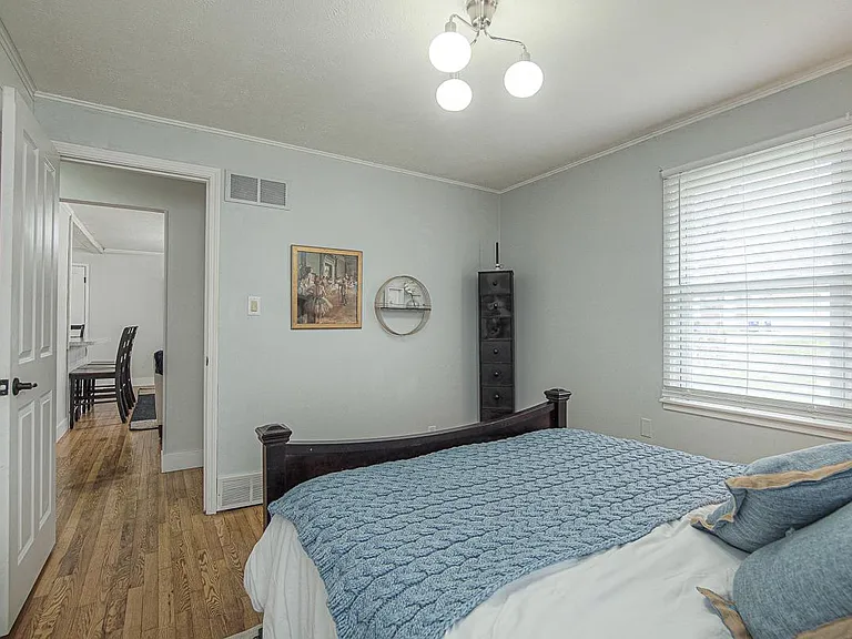 7604 Conser St — Photo 13