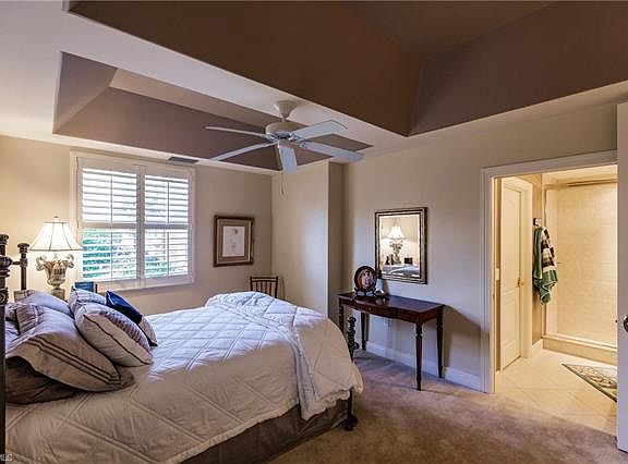 5th image of 525 Avellino Isles Cir APT 33101