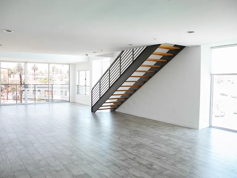 ECHO Lofts, True luxury Two Story Live/Work Townhouses — Photo 10