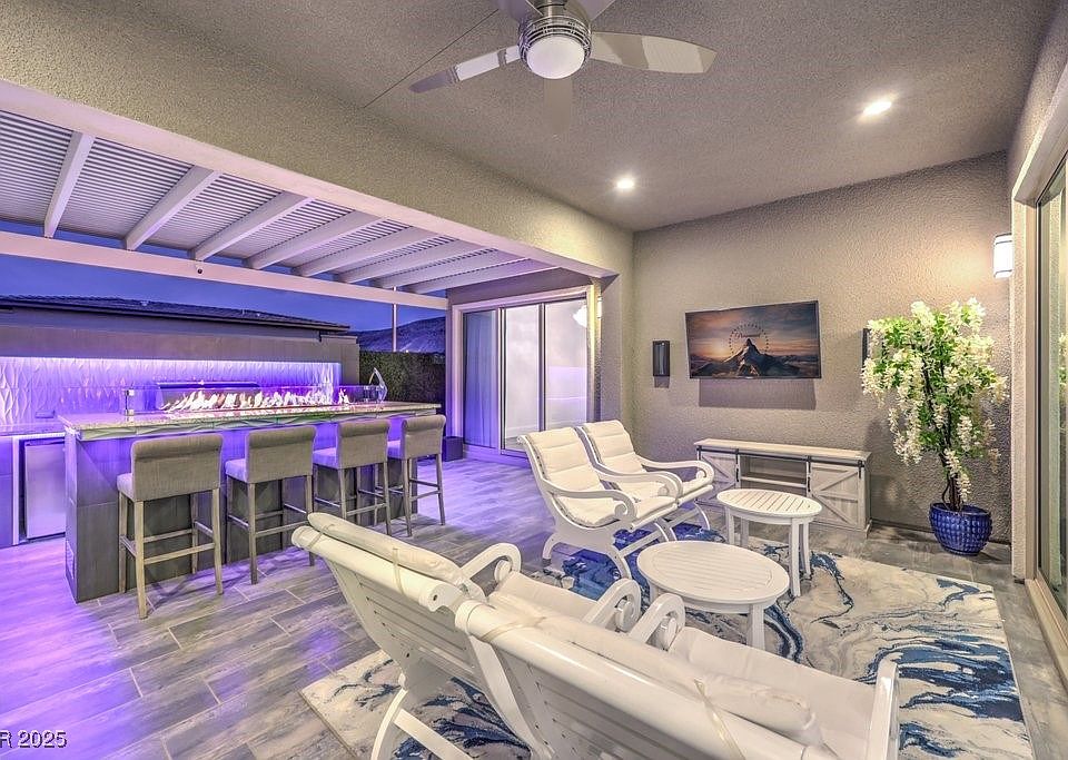 9928 Regency Square Ave, Spring Valley, NV 89148 | MLS