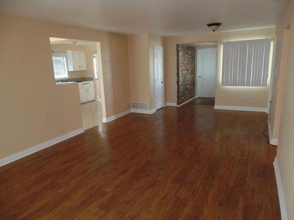 2nd image of 1825 Kern St