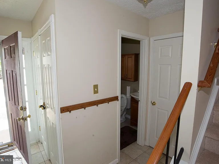 6128 Hoskins Hollow Cir #B — Photo 11