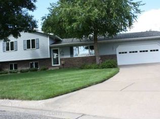 927 Park Pl, Onalaska, WI 54650